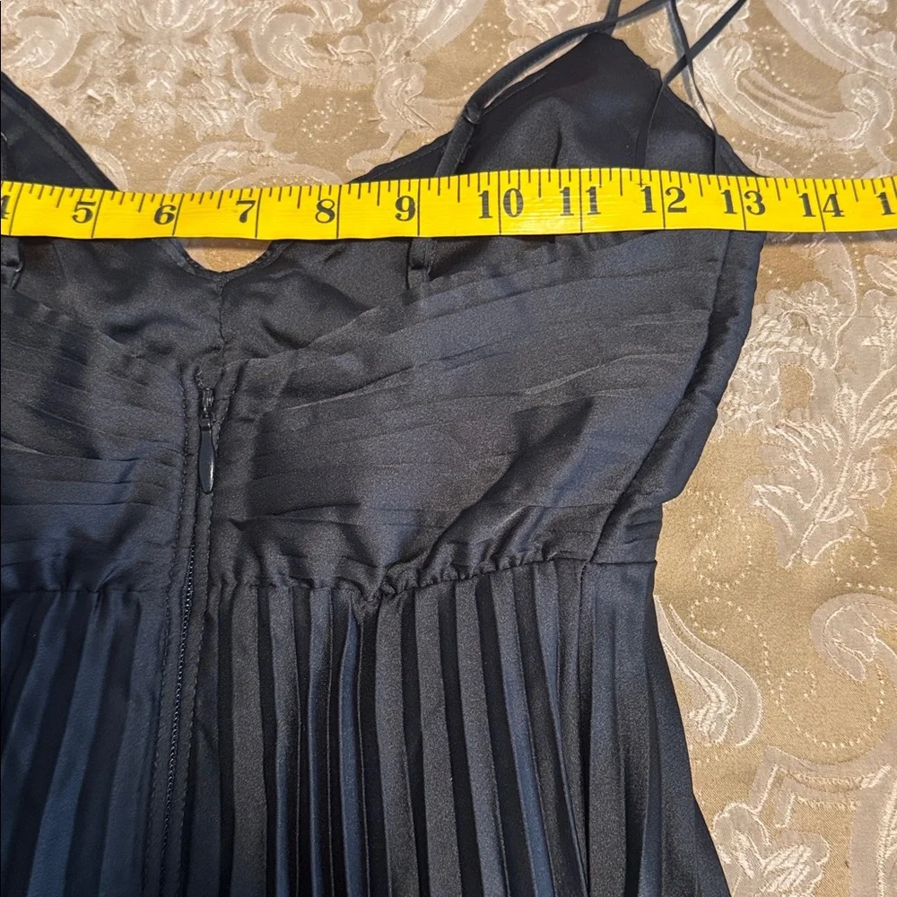 Abercrombie & Fitch Elegant Black Pleated Maxi Dress size XXS